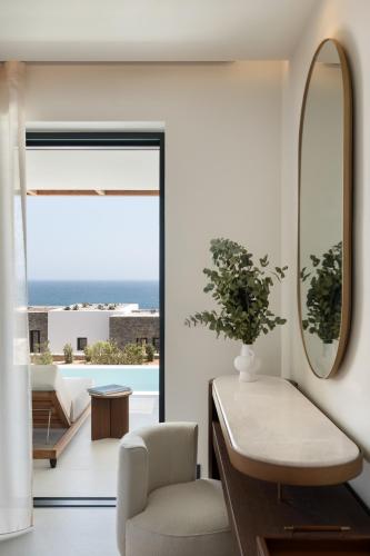  One Bedroom Suite With Private Pool & Sea View image 10