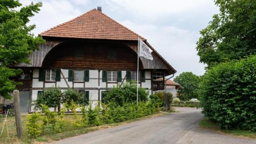 Fribis Farm in Neuenegg, Schweiz