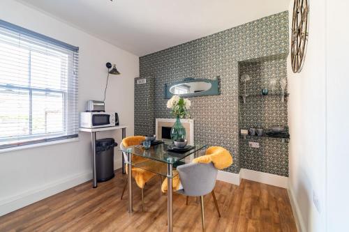 Mademoiselle's Boutique Holiday Accommodation 4