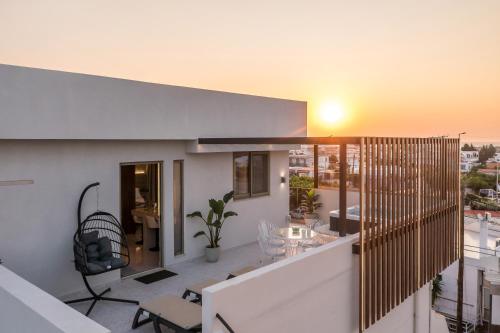 Jimmy’s Garden - Rhodes