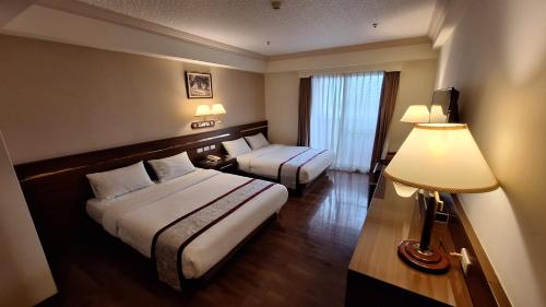 Standard Quadruple Room image 10