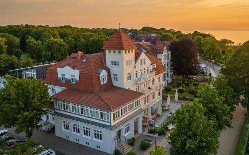 Exterior view, Villa Astoria - Kuhlungsborn in Ostseebad Kuhlungsborn