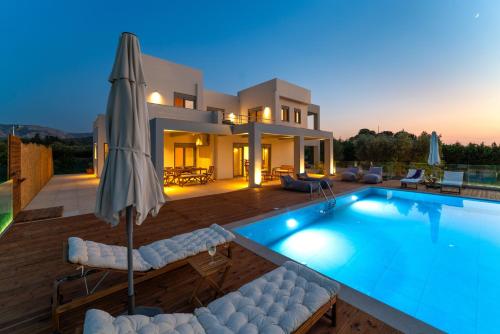 Casa peveragno private villa with pool and free parking gîte à louer Petaloùdes