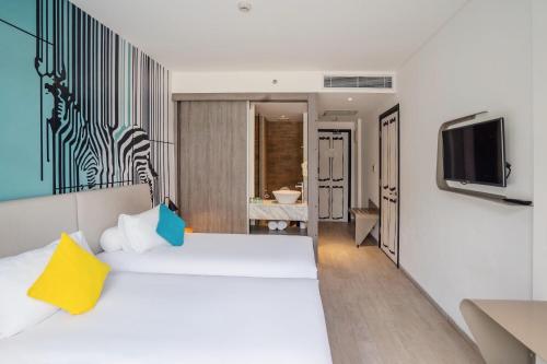 room detail thumbnail 1