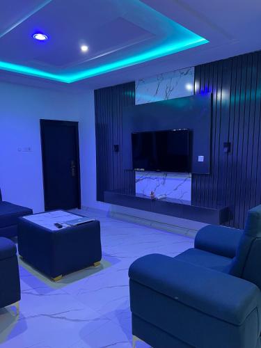 FULLY FURNISHED DAILY FLAT RENTALS AND APARTMENT RENTAL AT IPAM SELF SERVICE 2BEDROOM And 1 BED APAR in Овері