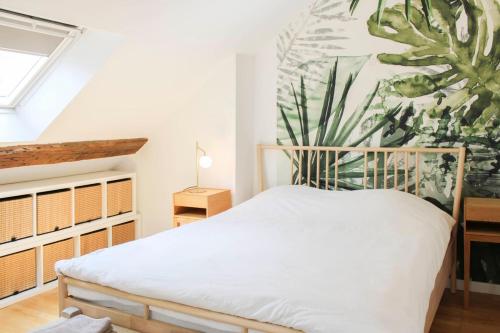Beautiful Bright Apartment Near The Marais - image 11