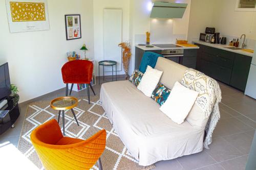 Plain-pied - Centre ville - Jardin au calme - Location saisonnière - Béthune