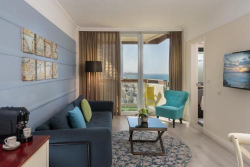 Executive Suite with Sea View room in Herods Tel Aviv By The Beach