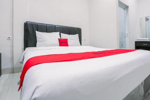 Deluxe Double Room image 5