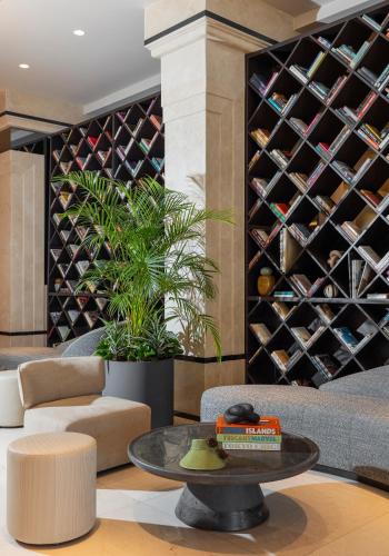 Shalom Hotel Jerusalem - 로비