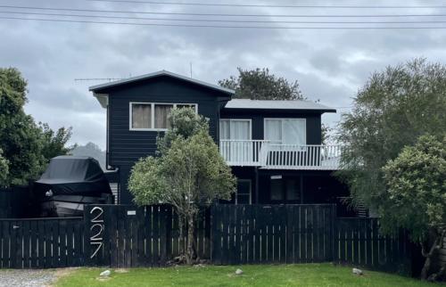 Whangapoua Black Bach in Whangapoua