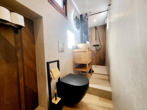 Le Saint Antoine - T2 dans Vieil Antibes - image 2