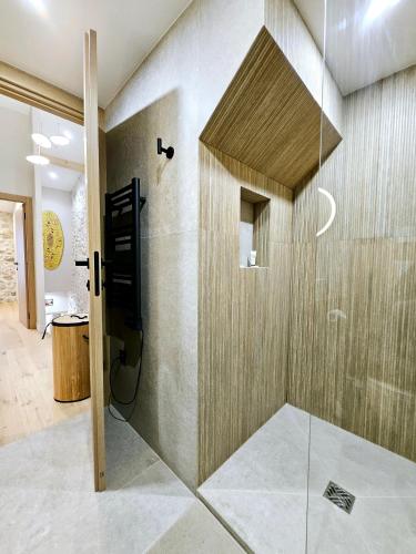 Three-Bedroom House image 5