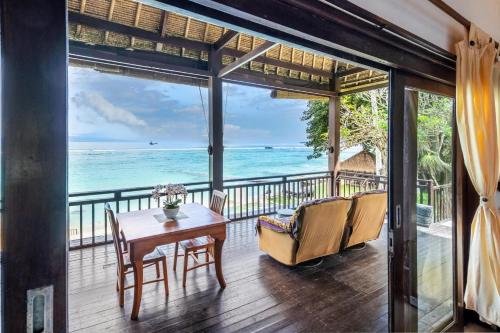 شرفة/ تراس, The Village of Angels in كاندياسا