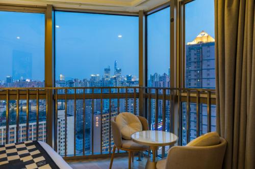 Shanghai Jubelle Boutique Apartment - Subway Lines 8-10-18 - Direct access to the Bund - Free fridge, washing machine, kitchen - Free luggage storage and package collection services, Shanghai (photo 7)