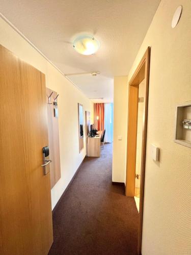 Schwarzwaldapartment Nr 23 30qm Doppelbett Modern in التينستيج