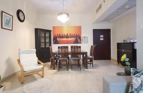 Elite LUX Holiday Homes - Serene 1BR Apartment Near Metro Al Furjan Dubai, Dubai (photo 8)