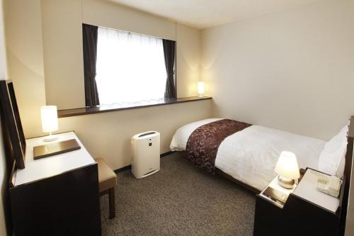 Hotel New Castle Located in Hirosaki, Hotel New Castle is a perfect starting point from which to explore Aomori. Featuring a satisfying list of amenities, guests will find their stay at the property a comfortable one.