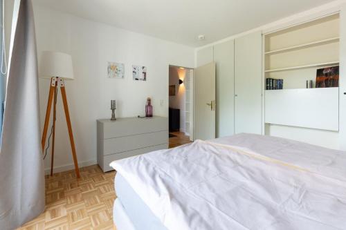 Apartment with Balcony image 7