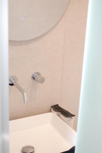 Double or Twin Room with Garden View image 10