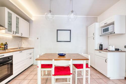 GuestHost - Bright Apartment with garden, Perugia (foto 9)