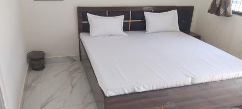 Shree galaxy hotel in Kannauj