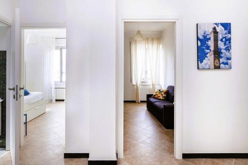 GuestHost - Metro Dinegro - Comfy Apartment, Janov (fotografie 9)