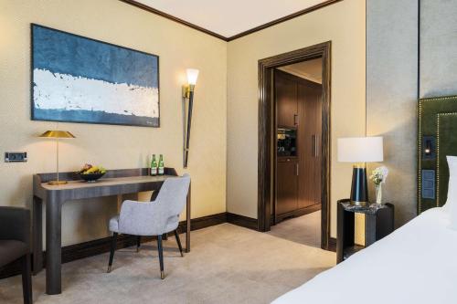 Premium Double or Twin Room image 3