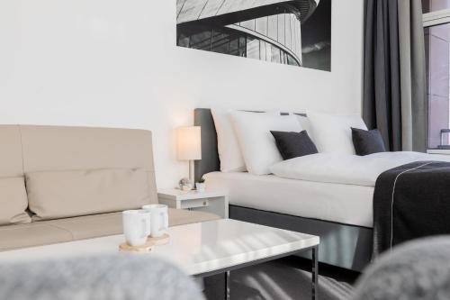 2 twin beds, 1 sofa bed