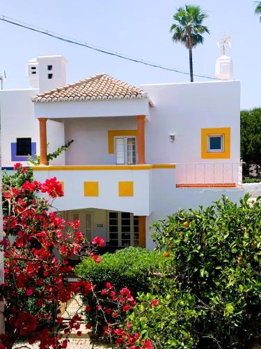 2 bedrooms, 3 beds