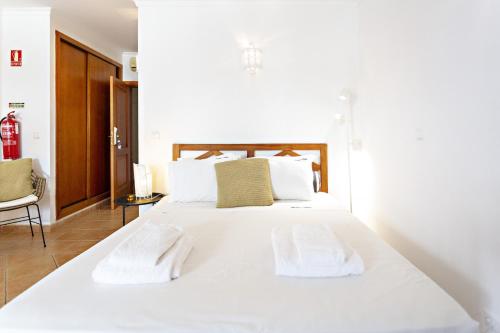 1 double bed