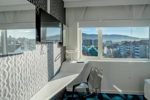 Single Room image 5