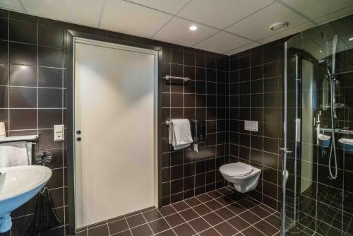 Suite image 8