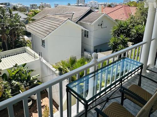 Double Room with Balcony image 10
