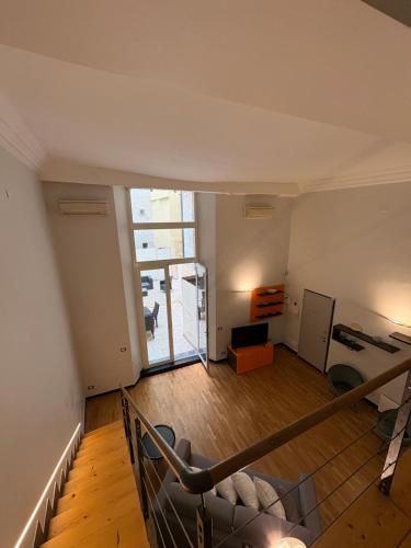 Loft con terrazzo nei vicoli, Janov (fotografie 8)