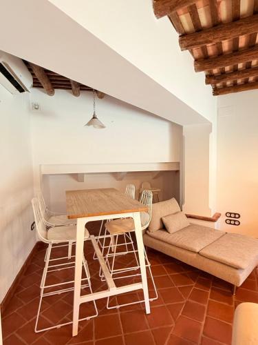 Apartamentos Bodeguetas Room Type - Penthouse Apartment