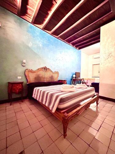 The Father s House, Рим (фото 6)