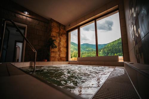 Pezsgőfürdő, Székely Fogadó - Hanul Secuiesc (Szekely Fogado - Hanul Secuiesc) in Tusnádfürdő