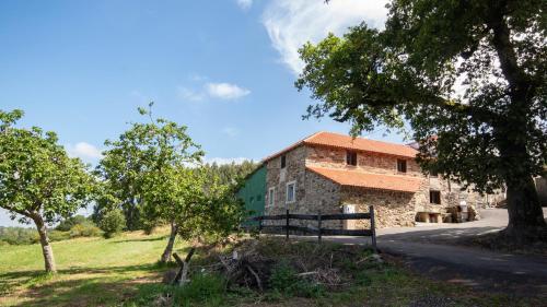 AG Casa Brañas, en aldea rural gallega (AG Casa Branas, en aldea rural gallega) in As Restrebas