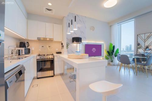 Gardenia Suites Creek Harbour, 2 Bedroom Stylish Apartment with Creek Views, Dubai (photo 8)