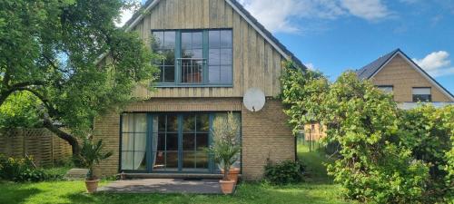 Haus Einfeld - kleine ruhige Ferienwohnung, Neumünster (Foto 9)