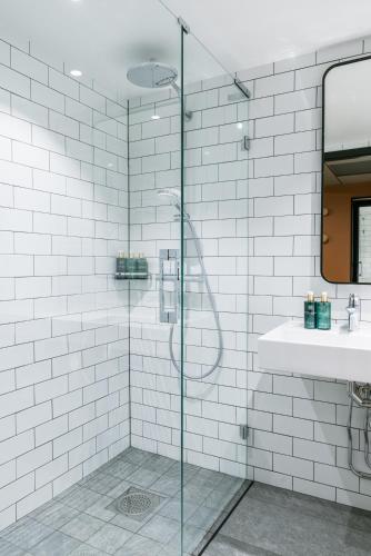 Photo - Clarion Hotel Winn