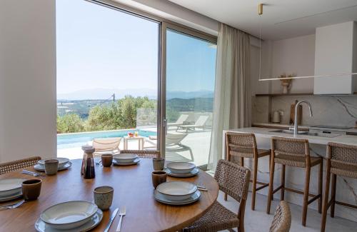 Ataraxia Villa near Monumental Olive Tree of Vouves
