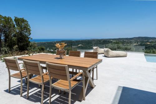 Ataraxia Villa near Monumental Olive Tree of Vouves