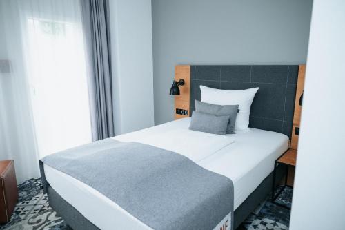 1 twin bed