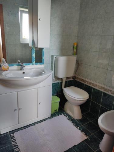 Apartment with Sea View image 9