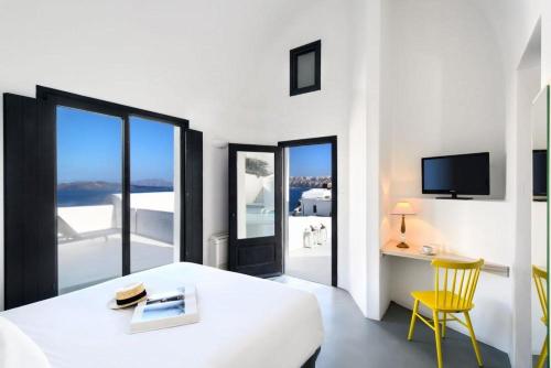 Grand Ambassador Santorini Hotel