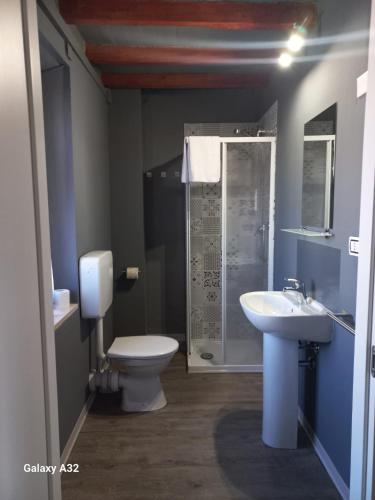 Studio Apartment with One Double Bed