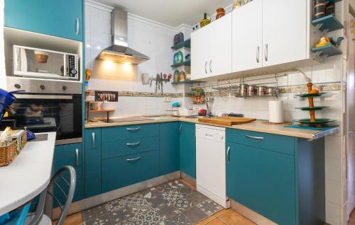 Three-Bedroom Holiday Home  image 10