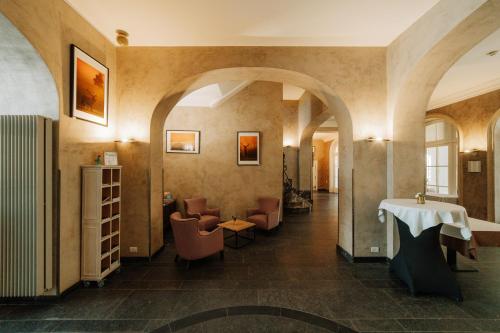 設施, Le Chateau de Namur in 那慕爾郊區